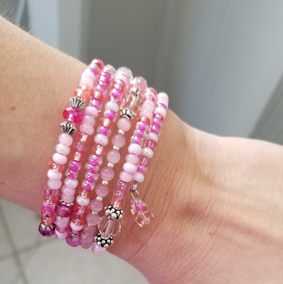 *New* Pink Beaded Memory Wire Bracelet - Picture 4 of 4